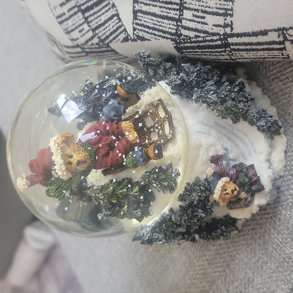 Puppy Snowglobe